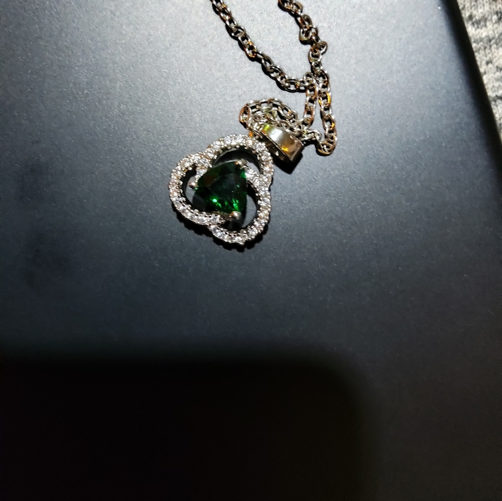 Emerald set